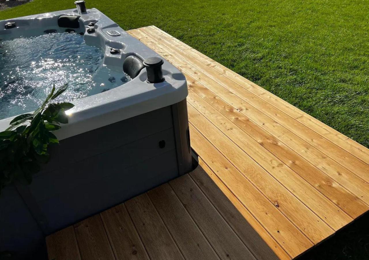 Tirolian Lodge North, Whirlpool, Sauna, Lagerfeuer Bundorf Exterior foto